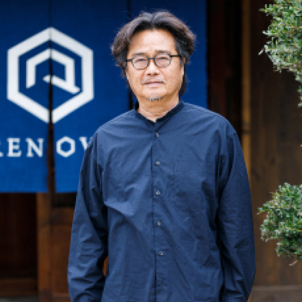 株式会社リノベ